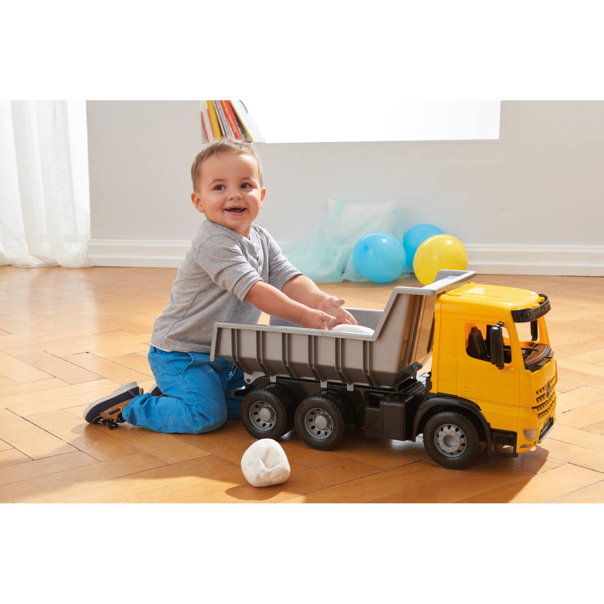 LENA® Toys Giant Dump Truck Play Vehicle